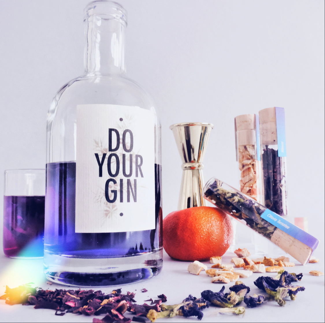 Gin Colour Changing Set - DIY Gin Making Set, colored Cocktail Infusion Kit